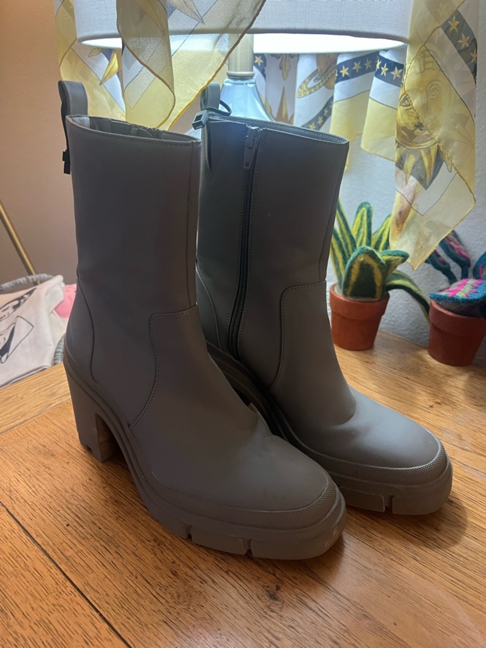 Women's Chunky Platform Mid-Calf Boots - Gray